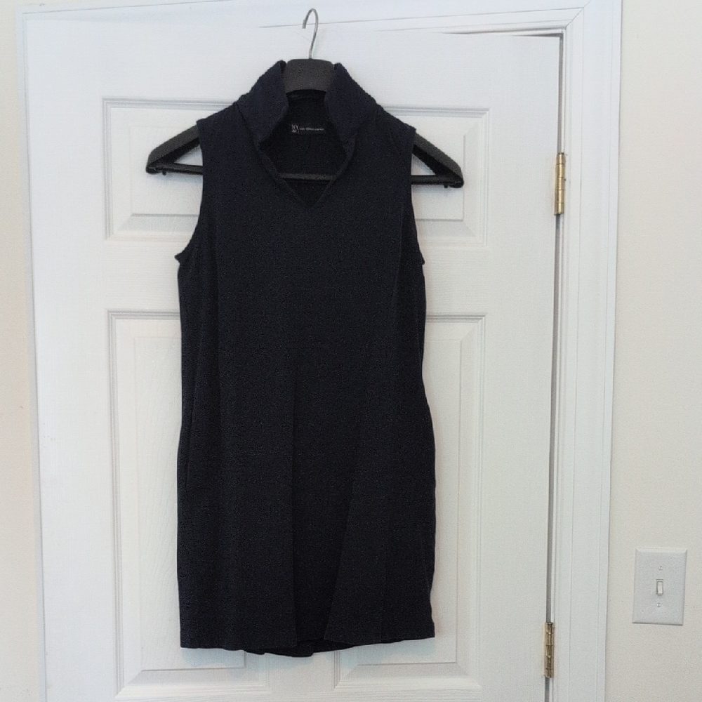 New York & Company Black Sleeveless Tunic
